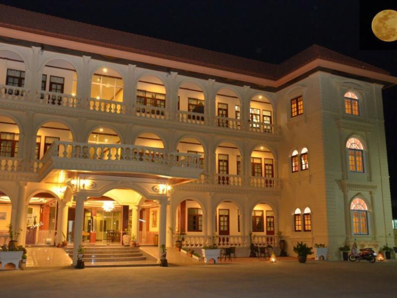 Bann Udomsap Hotel Mukdahan Bagian luar foto